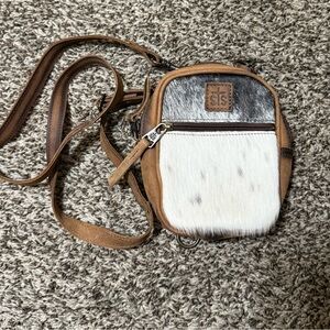STS Ranchwear Tan and White Crossbody Bag